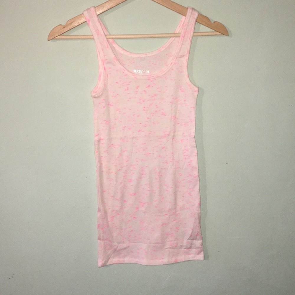 ❌SOLD❌NWOT Tank Top
